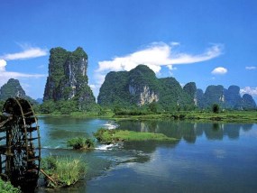 【湘西之恋】湖北红楼+荆州古城+湖南张家界+天门山+凤凰古城+韶山品质双动6日游
