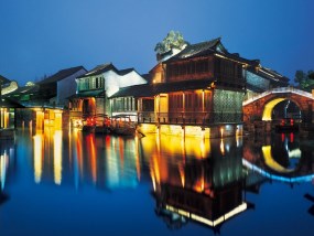 乌镇+西塘+西塘夜景+西湖+花港观鱼+ 杭州G20主会场钱江新城夜景灯光秀+西溪湿地品质三日游