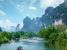 【总统桂林】广西桂林+银子岩+象鼻山+古东瀑布+遇龙河漂流+印象刘三姐双飞4日游
